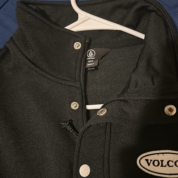 Men’s Black Volcom Pullover (Medium) - Picture 2 of 4